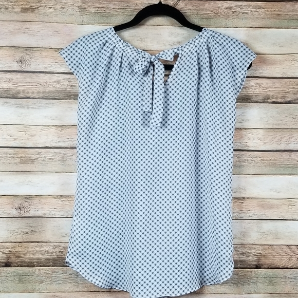 NEW LC Lauren Conrad Gingham Pleat Neck Top - Picture 4 of 5